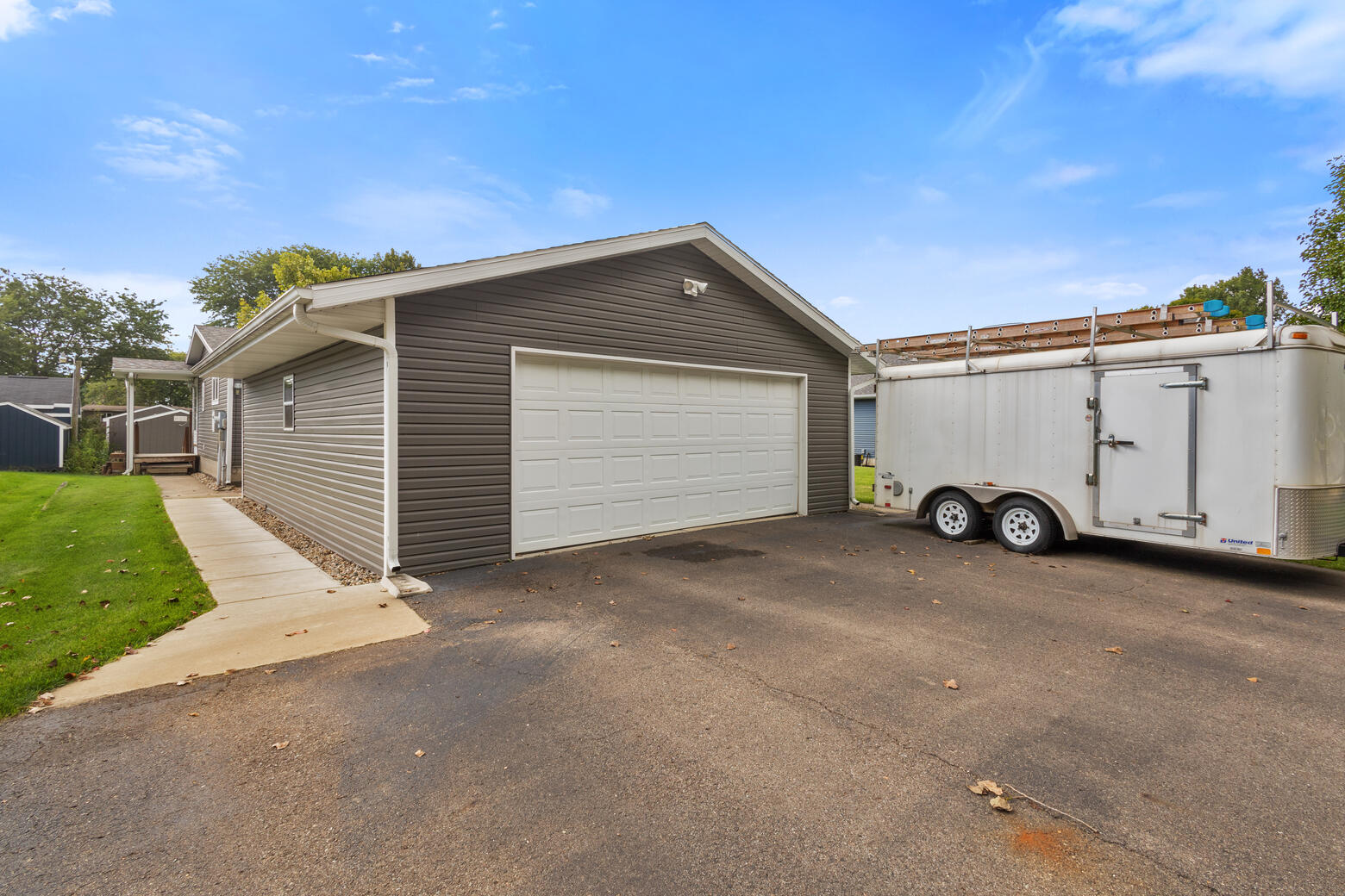 46597 Delta Drive Decatur, MI 49045 - Photo 35 of 36 Garage