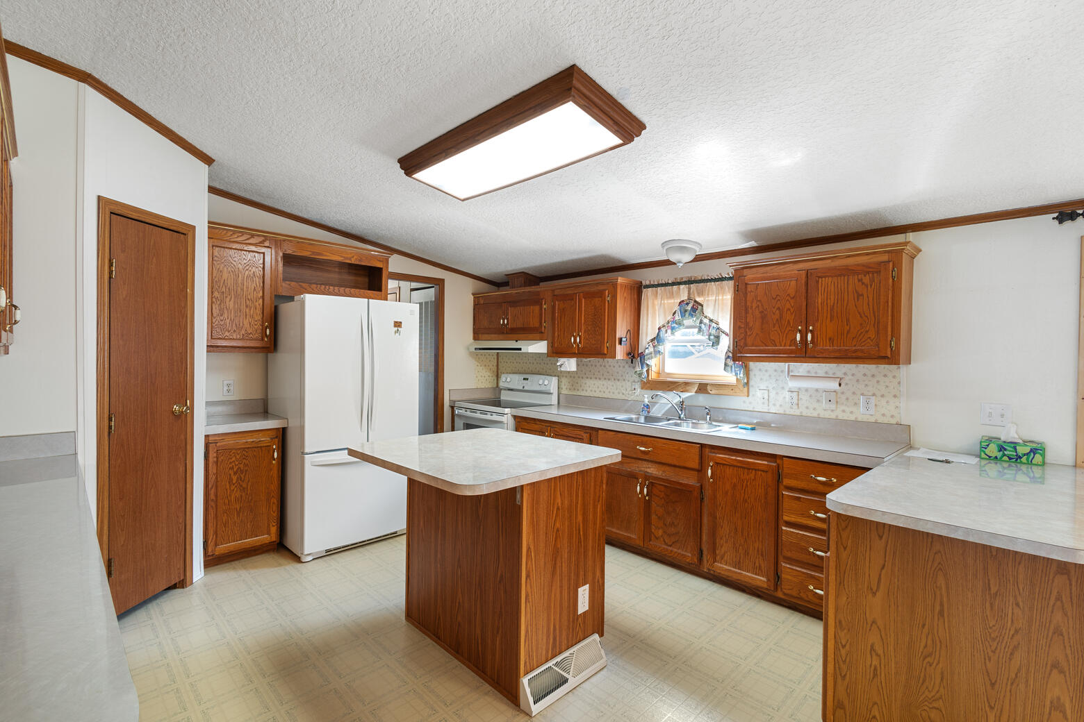 46597 Delta Drive Decatur, MI 49045 - Photo 8 of 36 Kit