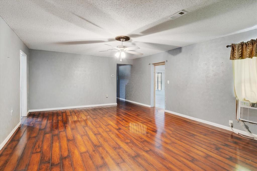 1250 Garrett Road Whitewright, TX 75491 - Photo 13 of 24 Gallery Image 13