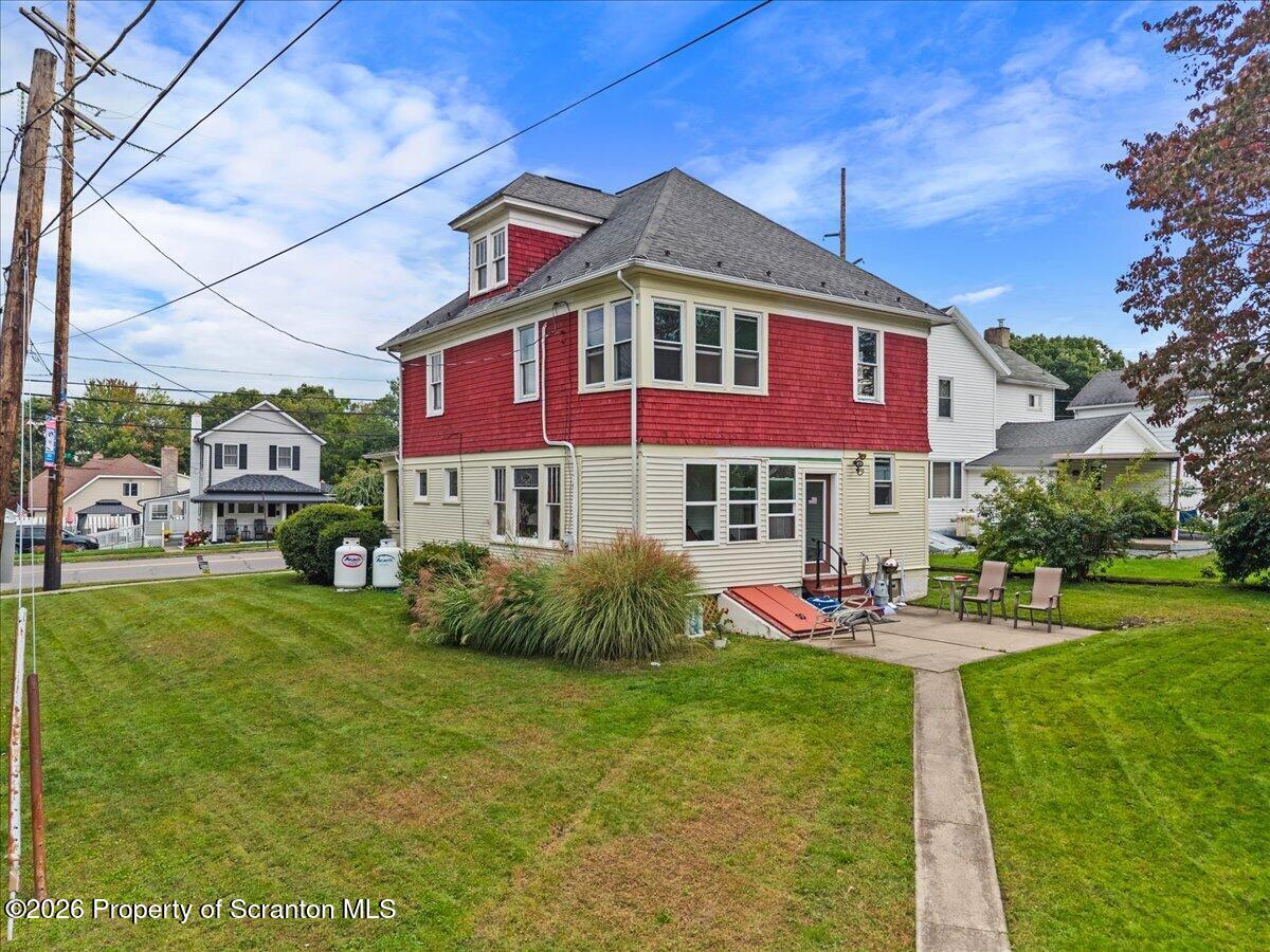 512 Spring Street Moosic, PA 18507 - Photo 4 of 49 04-DJI_20261002133307_0301_D
