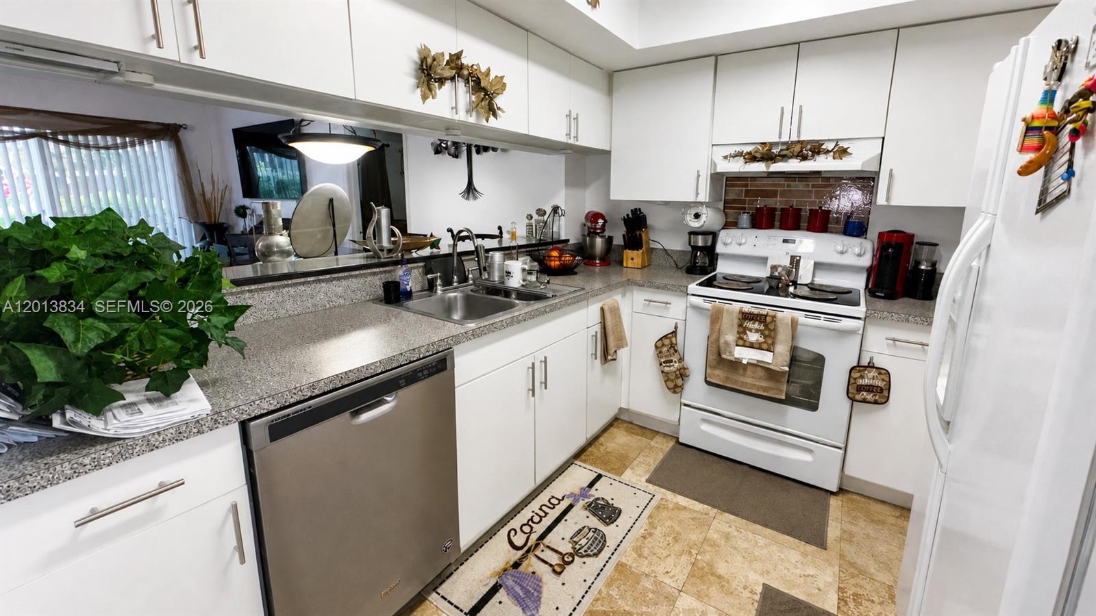460 South Park Road, Unit 6109 Hollywood, FL 33021 - Photo 4 of 10