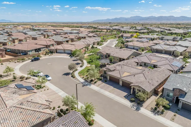 $1,950 | 24670 North 171st Lane, Surprise, AZ 85387