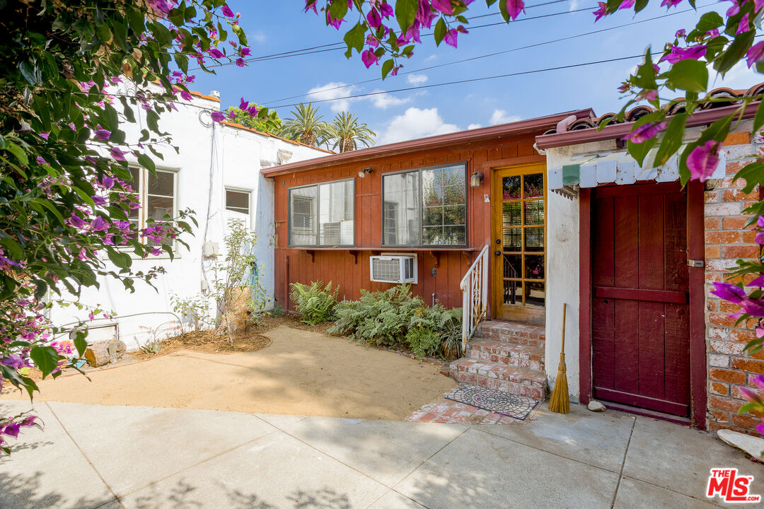 3840 Valleybrink Road Los Angeles, CA 90039 - Photo 29 of 32