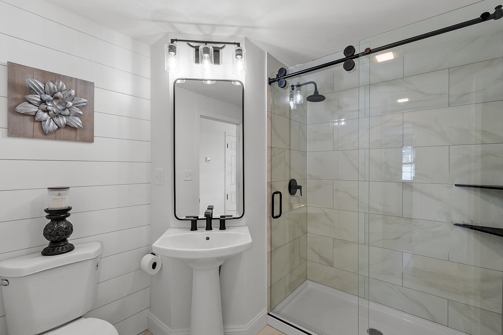 13 Centerville Drive Salem, NH 03079 - Photo 16 of 53