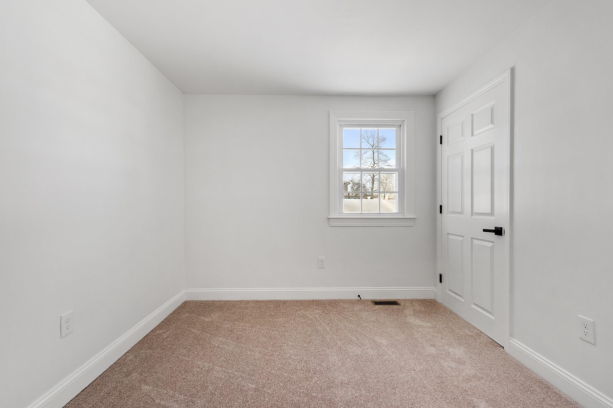 13 Centerville Drive Salem, NH 03079 - Photo 24 of 53