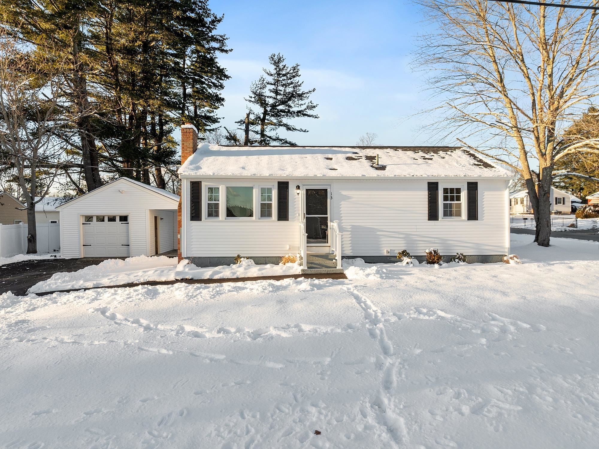 13 Centerville Drive Salem, NH 03079 - Photo 3 of 53