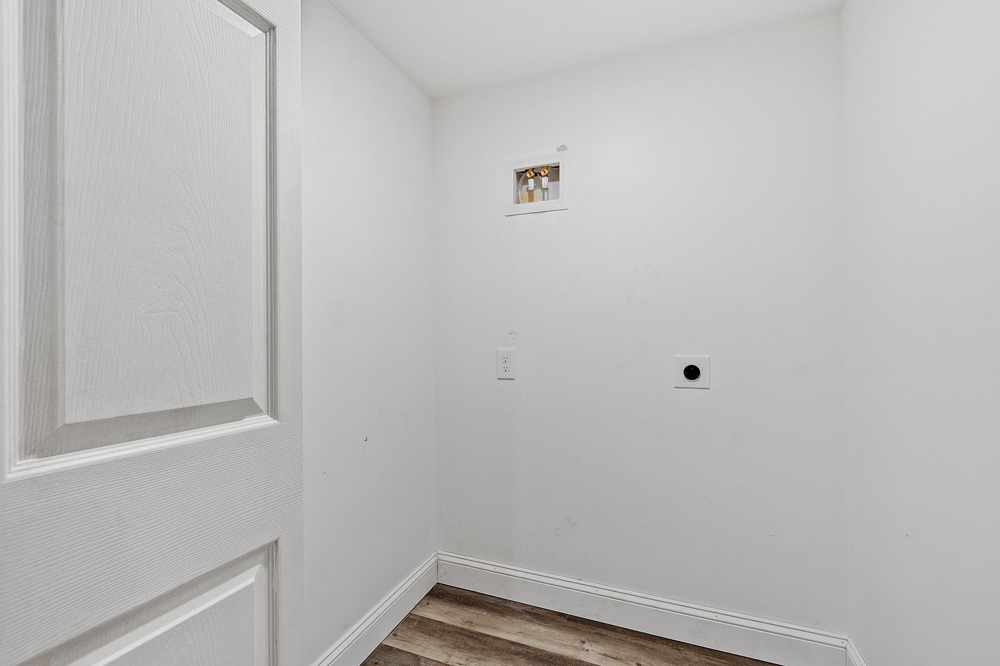 13 Centerville Drive Salem, NH 03079 - Photo 33 of 53