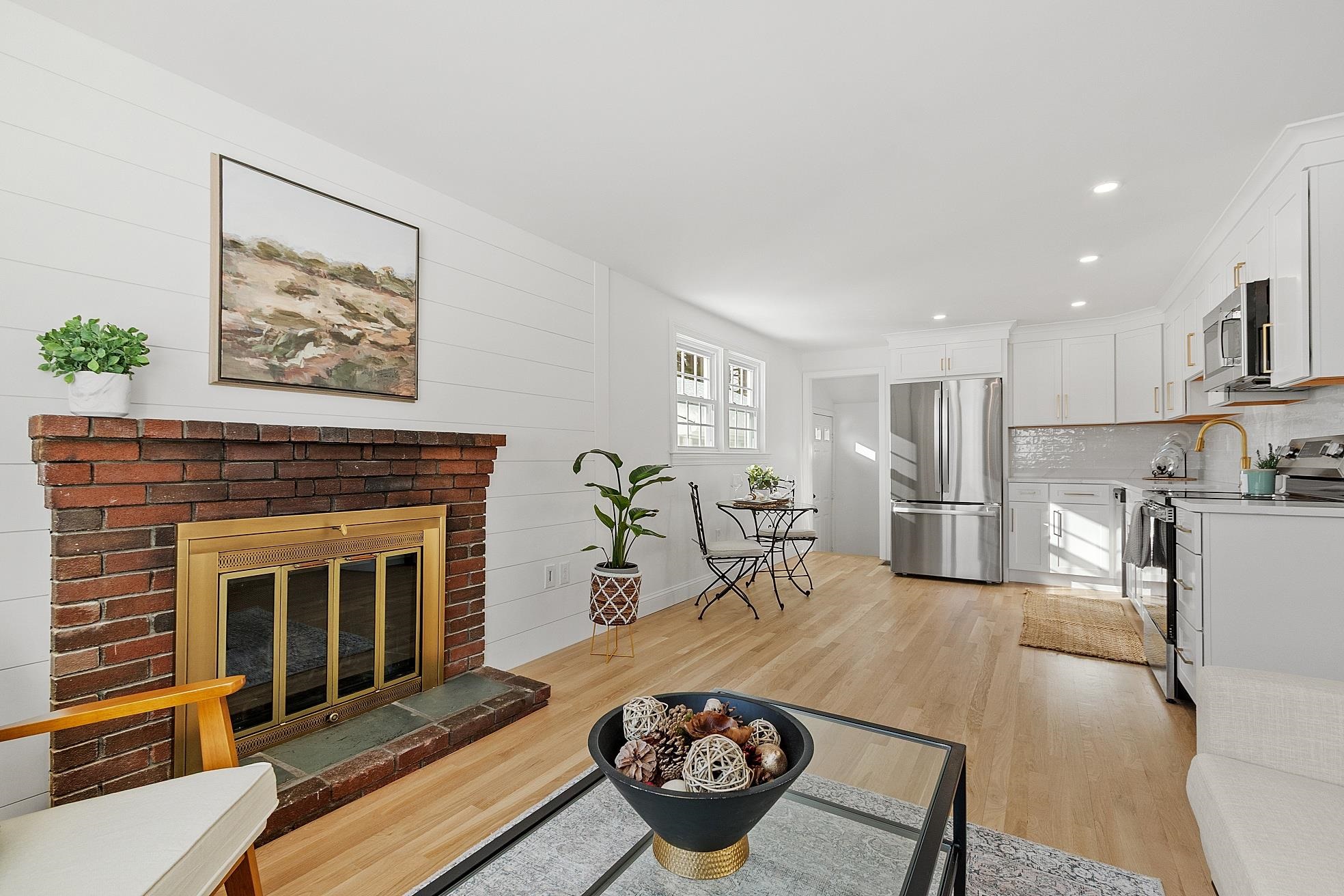 13 Centerville Drive Salem, NH 03079 - Photo 7 of 53