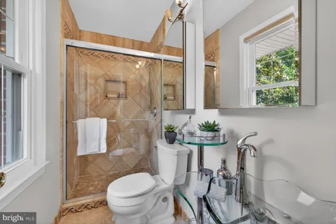 $929,000 | 1395 Stratton Drive, Rockville, MD 20854