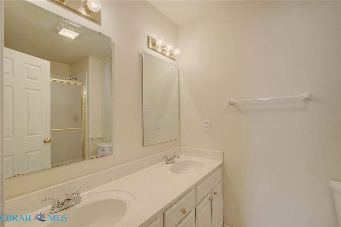 9469 Glass Road Gloucester, VA 23061 - Photo 16 of 23