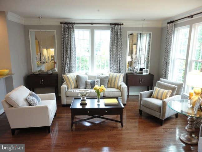 7835 Wormans Mill Road Frederick, MD 21701 - Photo 2 of 22 Living Room