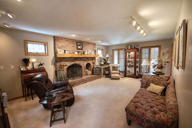 41 West 419 Plato Road Elgin, IL 60124 - Photo 7 of 82