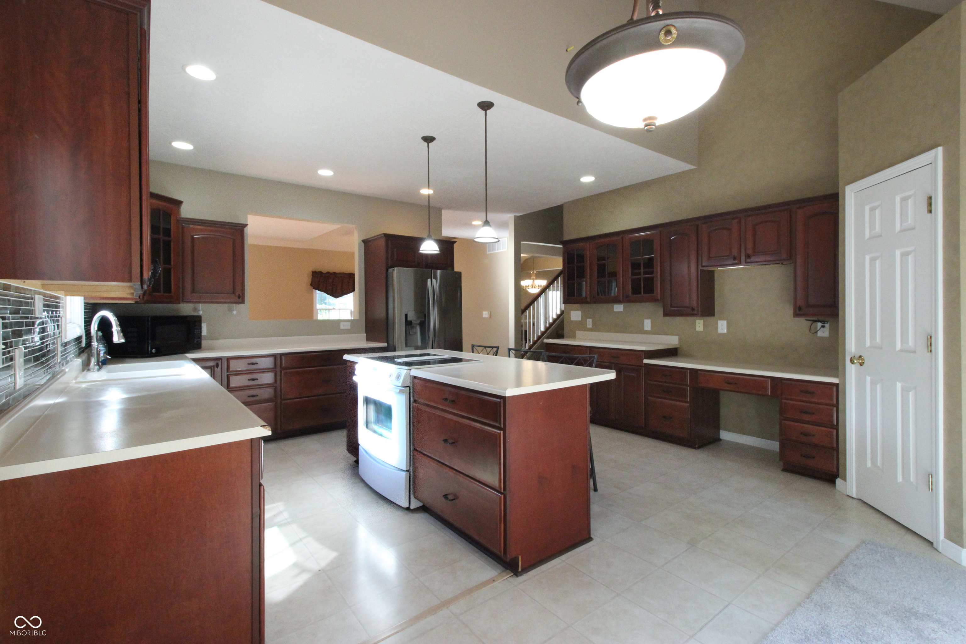 5140 Bull Run Columbus, IN 47203 - Photo 6 of 26