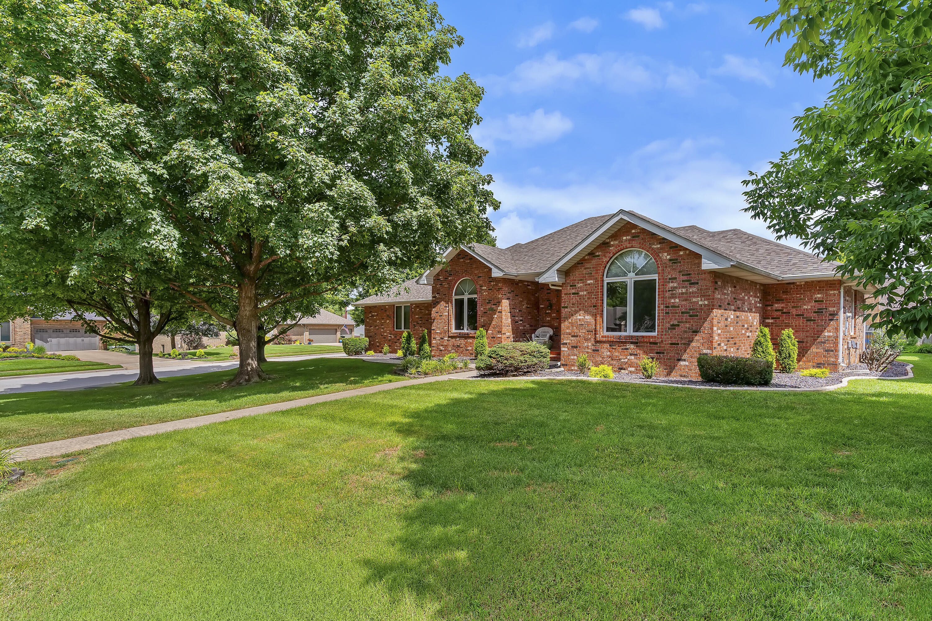 3477 West Edgewood Street Springfield, MO 65807 - Photo 43 of 47 3477 W Edgewood-2