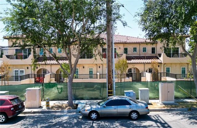 $749,000 | 5518 East Los Angeles Avenue, Unit 6, Simi Valley, CA 93063