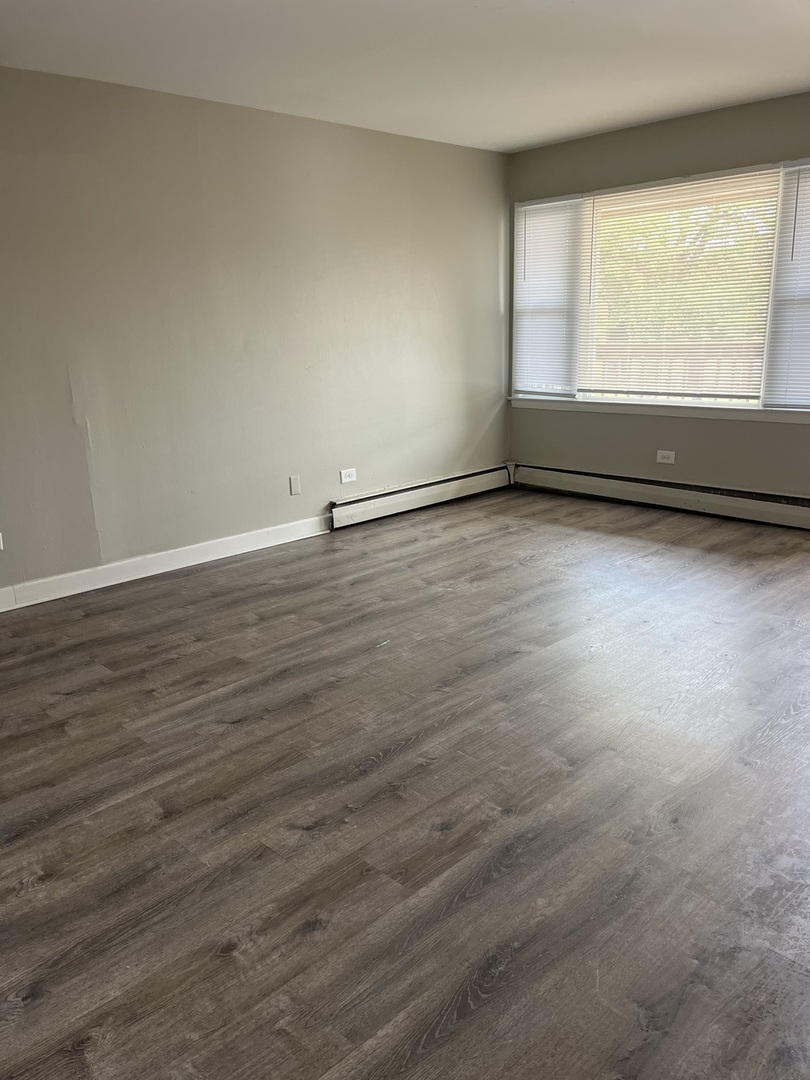 1340 North Main Street, Unit C16 Wheaton, IL 60187 - Photo 2 of 9