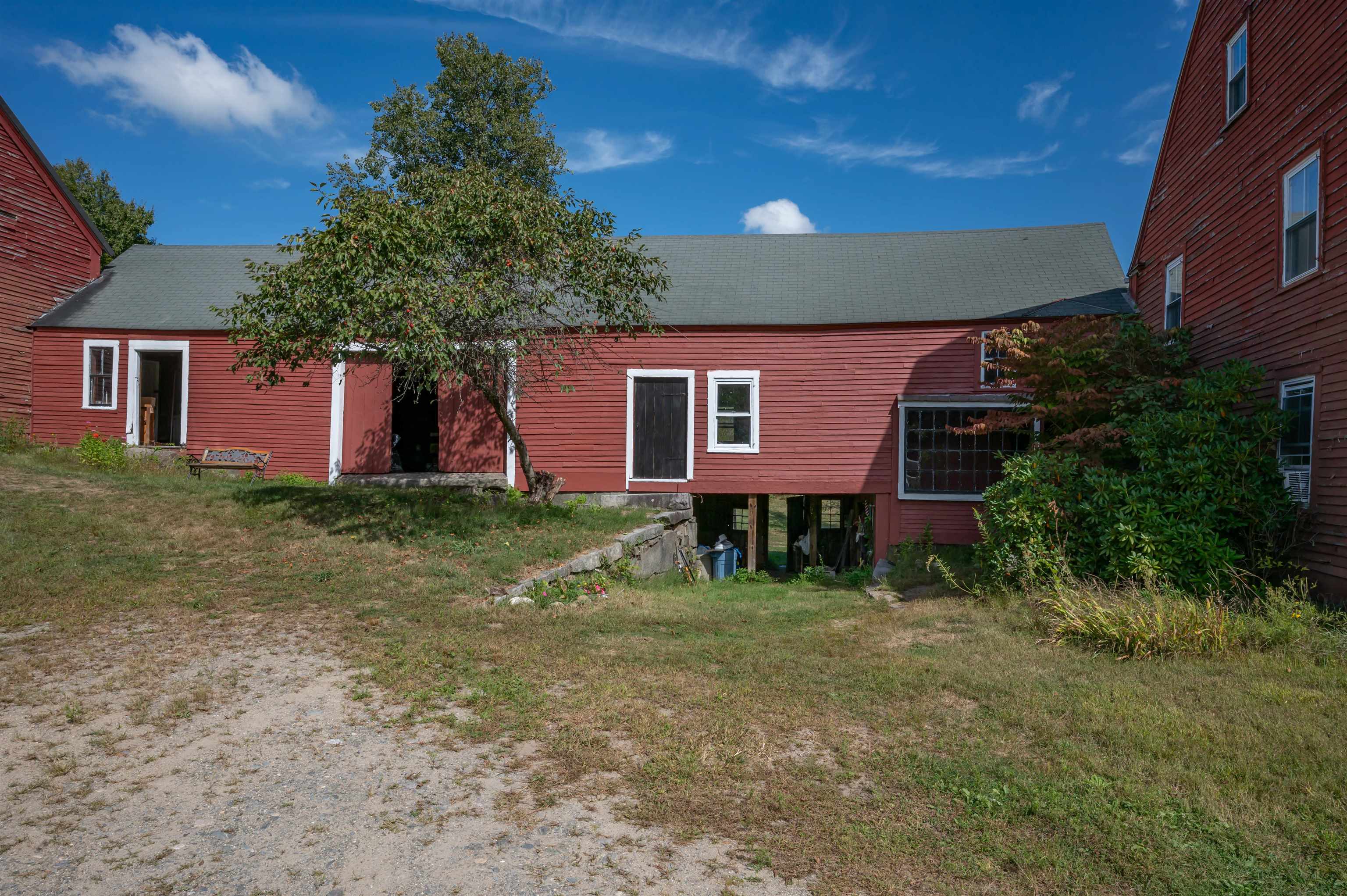 118 Broad Street Hollis, NH 03049 - Photo 33 of 40