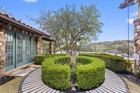 $1,999,000 | 2808-2804 Fall Creek Estates Drive, Spicewood, TX 78669