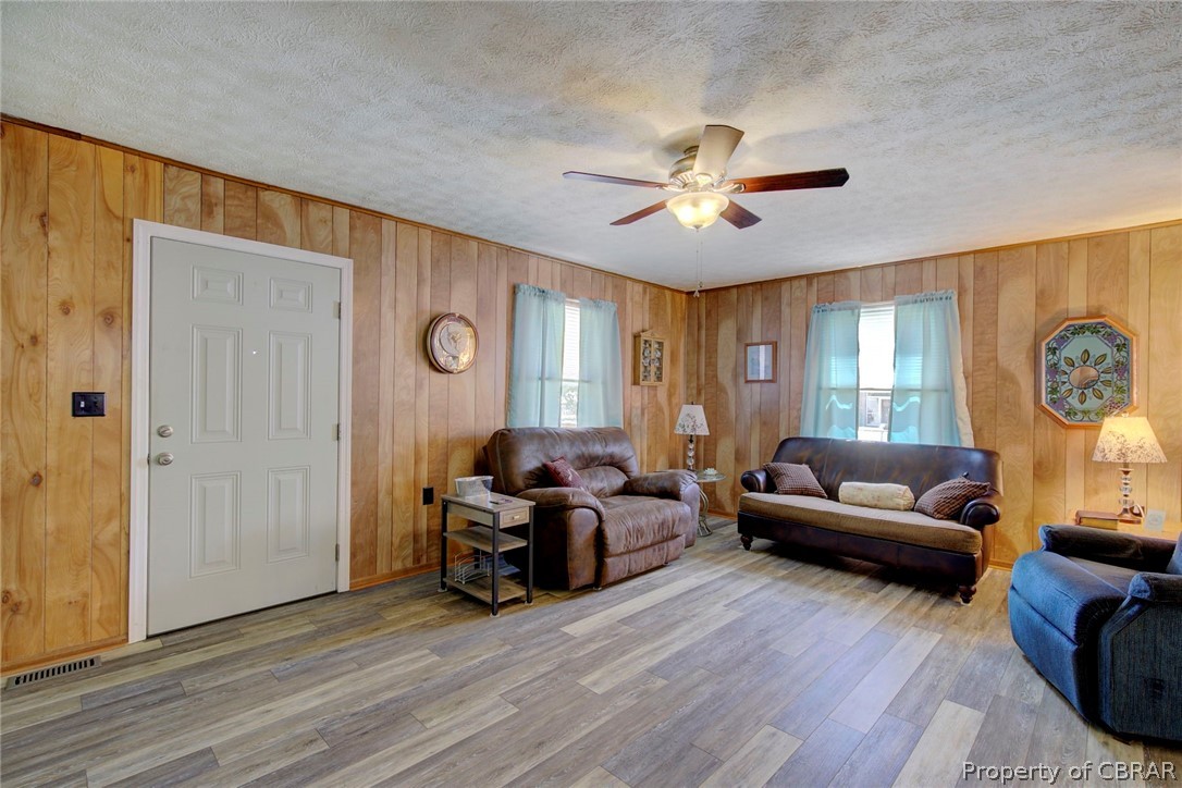 7265 Bray Road Hayes, VA 23072 - Photo 5 of 21 Gallery Image 5
