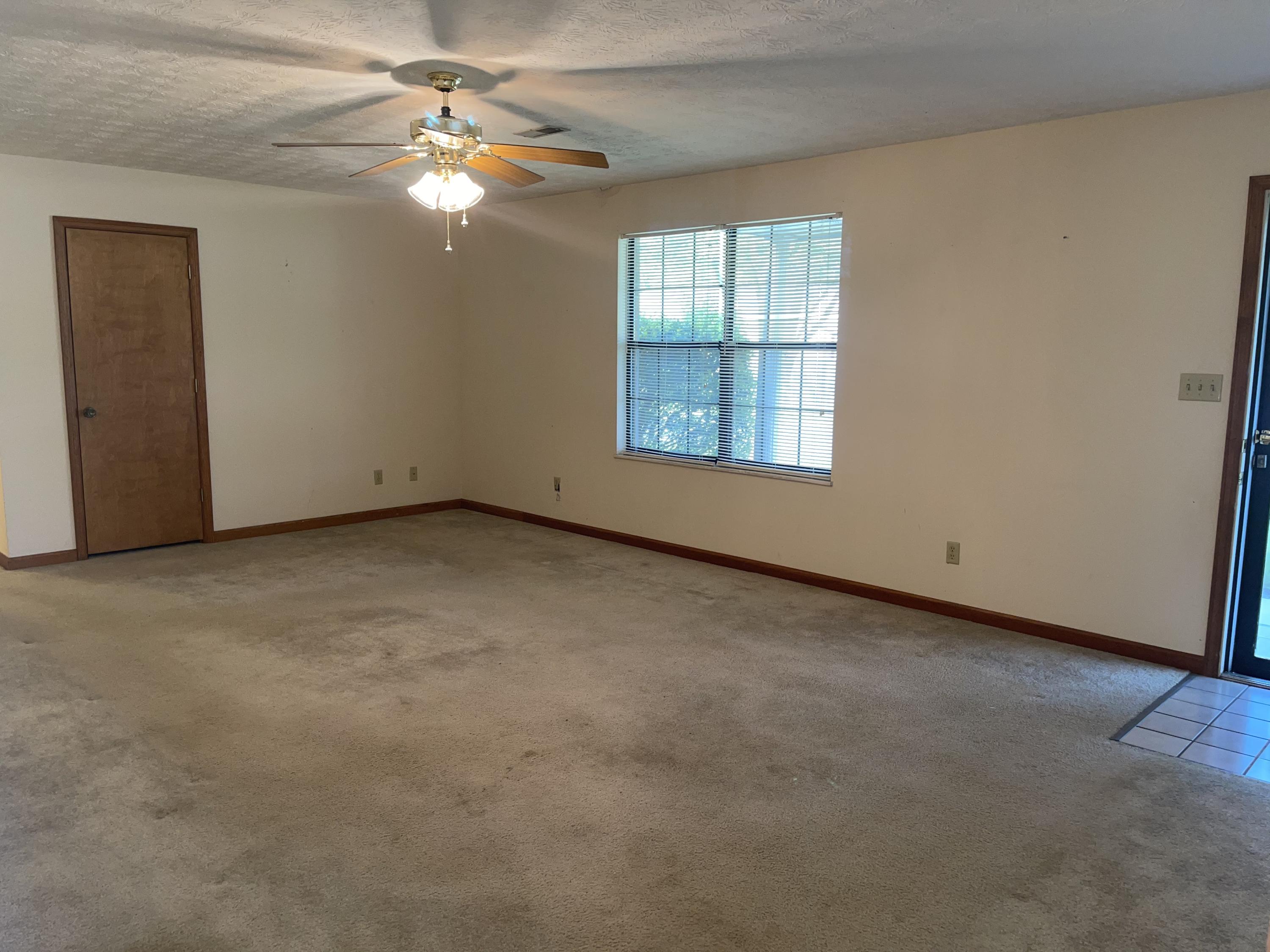 7206 Ghiradelli Road Knoxville, TN 37918 - Photo 5 of 39 e88A2LXbSbq+85Xn9UDkaQ