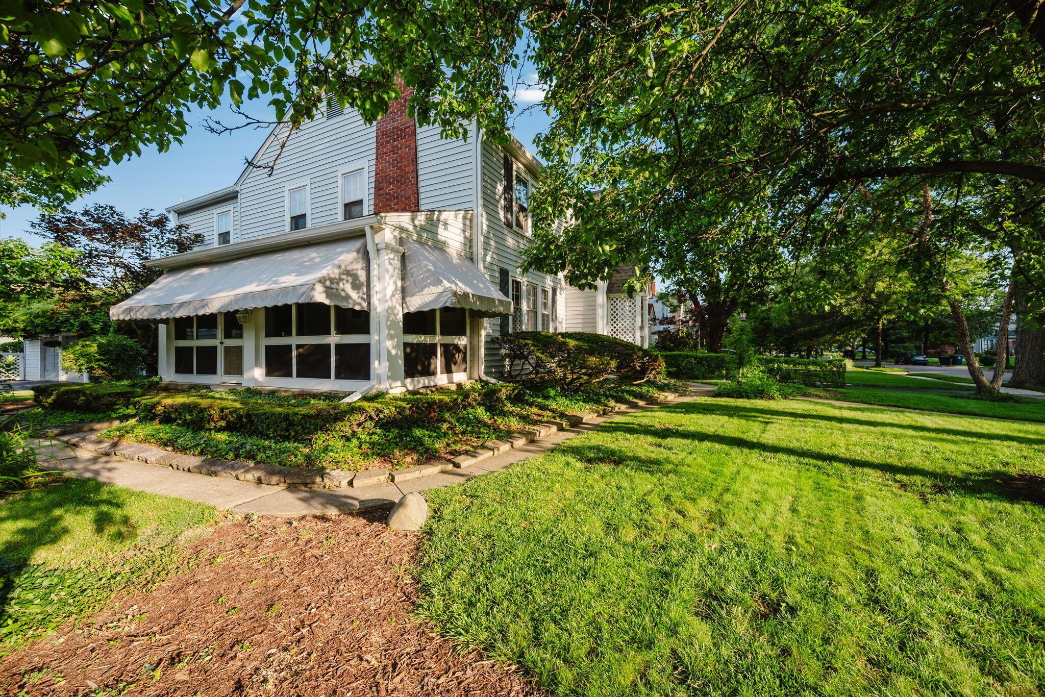 944 South Cassingham Road Bexley, OH 43209 - Photo 3 of 46 79-B.M. - 944 S Cassingham Rd, Columbus-