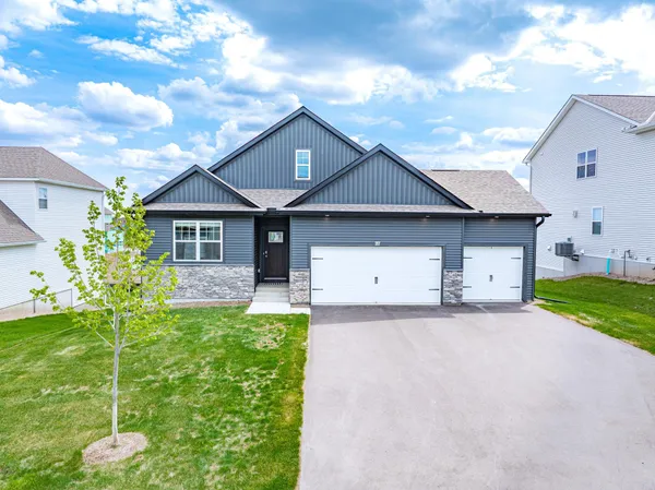 $3,250 | 717 Winterberry Lane, Waconia, MN 55387