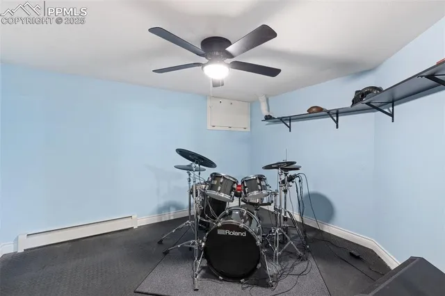a view of kitchen and washer dryer