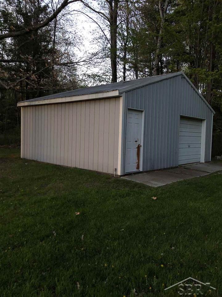 4399 Dundas Road Beaverton, MI 48612 - Photo 15 of 19