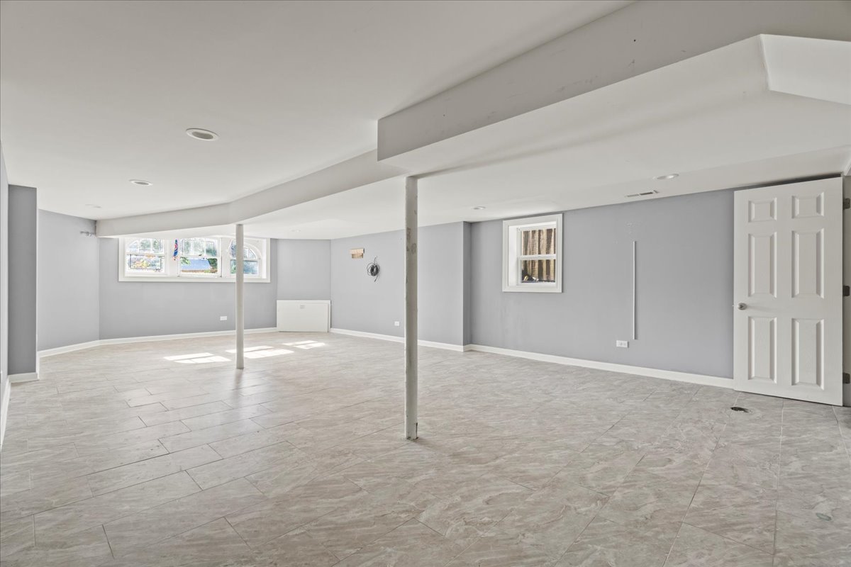 3111 Ruby Street Franklin Park, IL 60131 - Photo 19 of 27 a view of an empty room