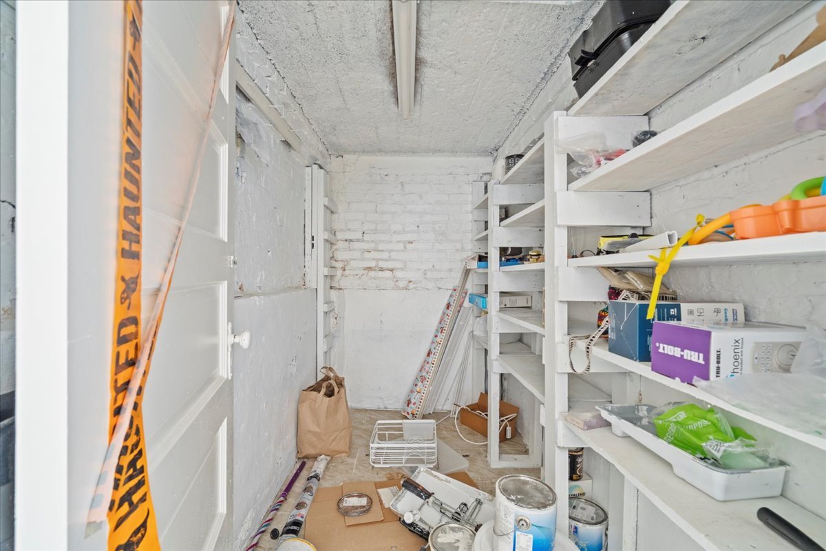 3111 Ruby Street Franklin Park, IL 60131 - Photo 22 of 27 a bath room with a couch and a table