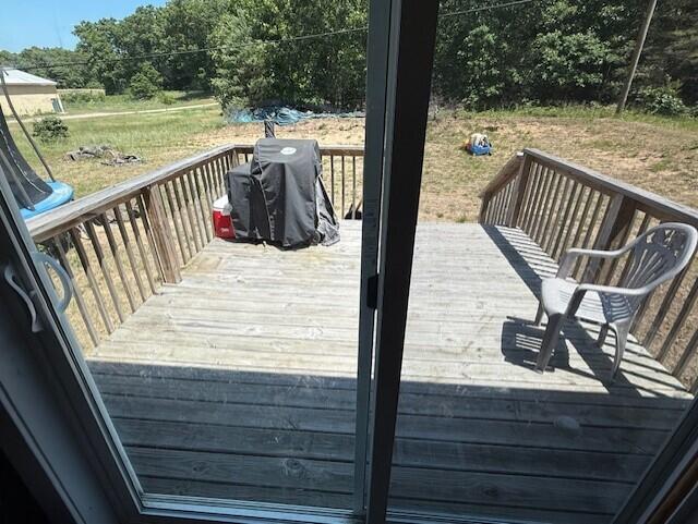 306 Brooks Road North Muskegon, MI 49442 - Photo 4 of 20 Brooks back deck