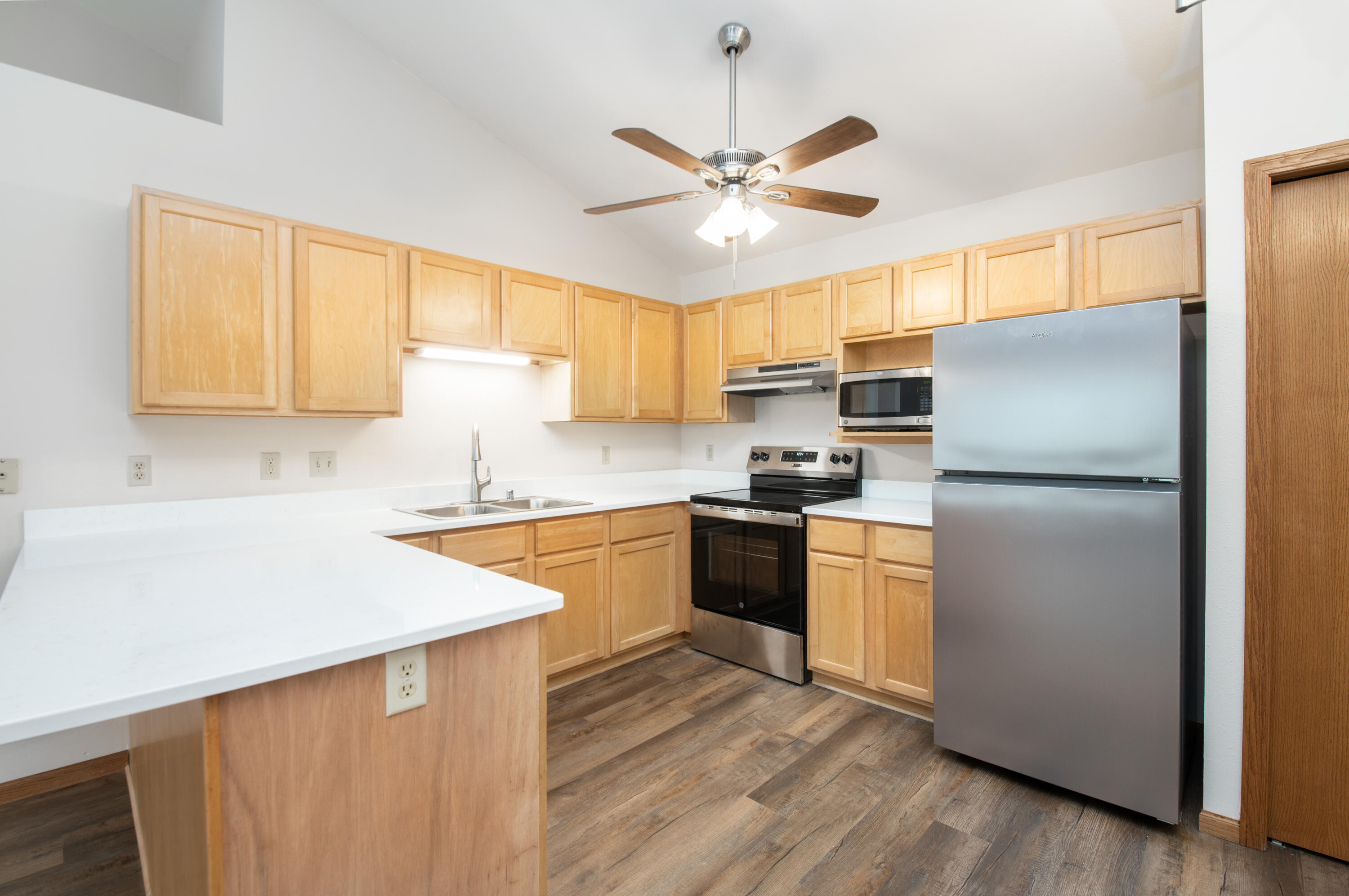 330 East Tyranena Park Road, Unit 2 Lake Mills, WI 53551 - Photo 20 of 33 Kitchen