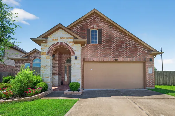 $2,950 | 13935 Manobrook Court, Richmond, TX 77407