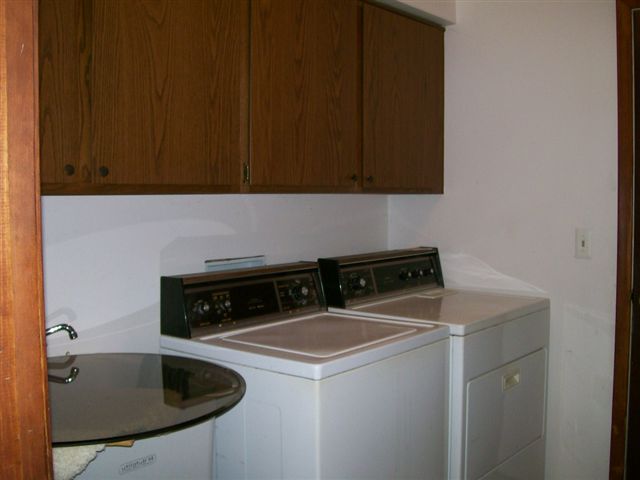9192 Folkert Road Algonac, MI 48001 - Photo 8 of 24 31065604-7.JPG