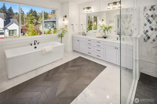 $4,680,000 | 11688 Northeast 33rd Street, Bellevue, WA 98005