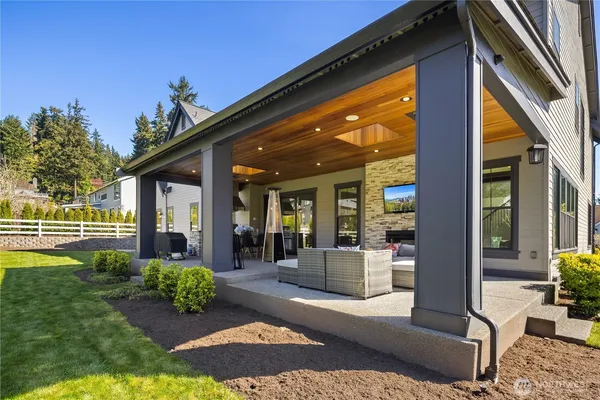 $4,680,000 | 11688 Northeast 33rd Street, Bellevue, WA 98005