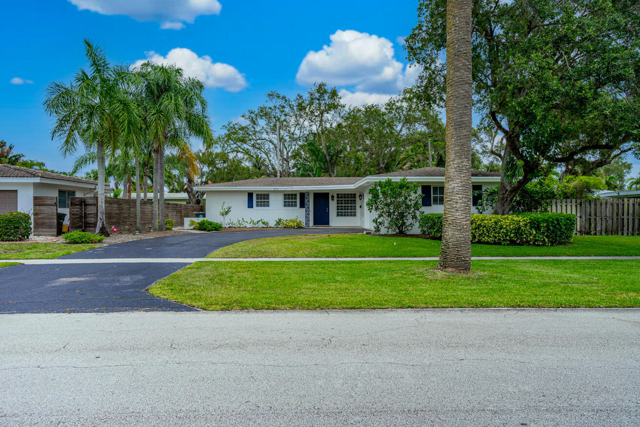 276 Southwest 7th Avenue Boca Raton, FL 33486 - Photo 9 of 44 09