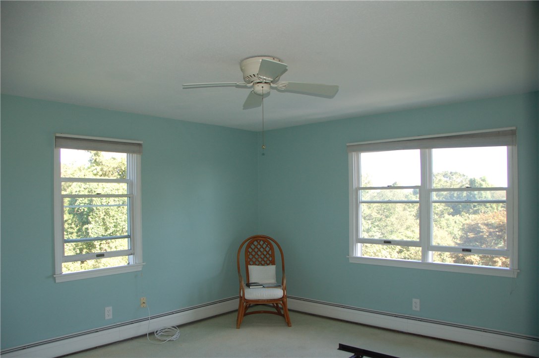 121 Shore Road Westerly, RI 02891 - Photo 12 of 20