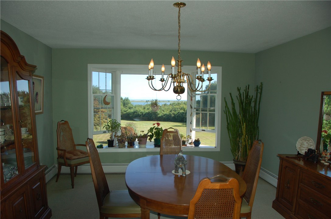 121 Shore Road Westerly, RI 02891 - Photo 6 of 20