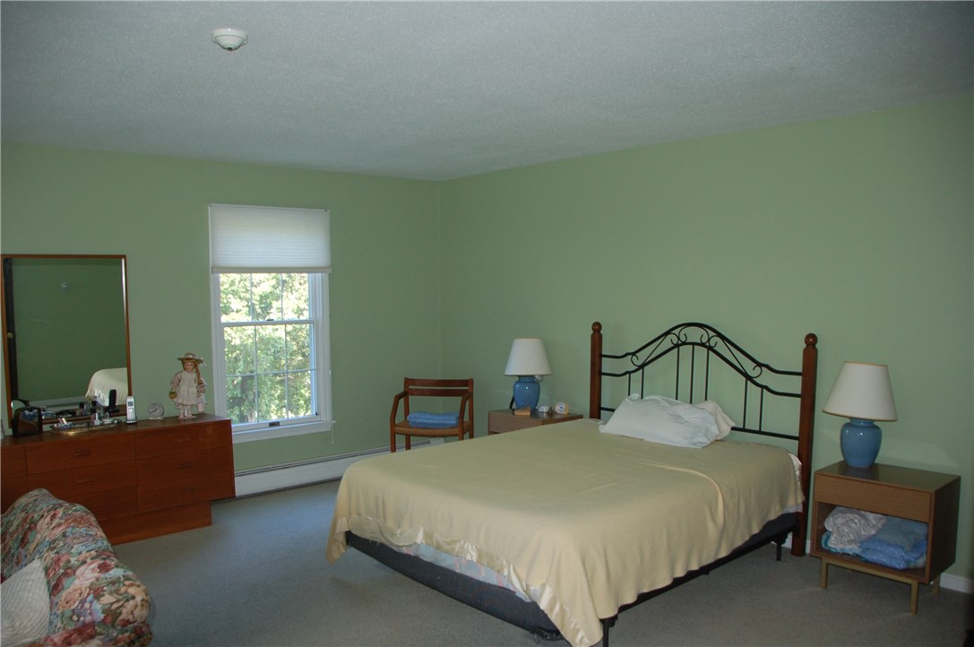 121 Shore Road Westerly, RI 02891 - Photo 10 of 20