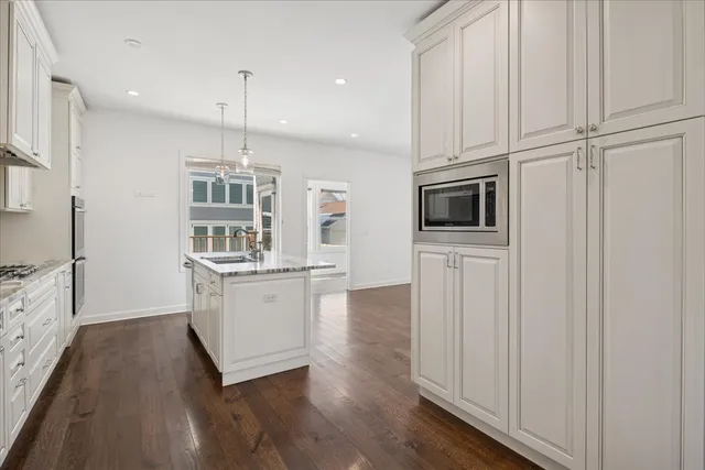 $949,000 | 4036 North Parkside Avenue, Chicago, IL 60634