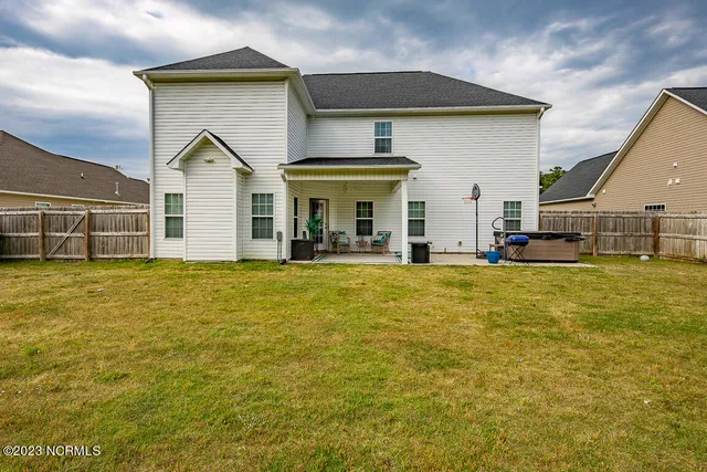 $2,500 | 1134 Amberjack Court, New Bern, NC 28562