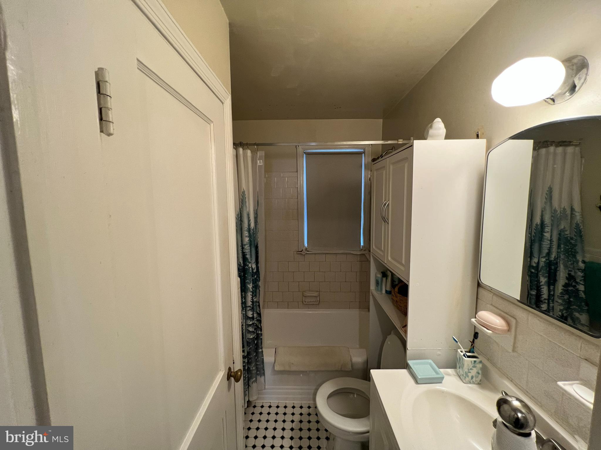 4362 Eldone Road Baltimore, MD 21229 - Photo 5 of 12