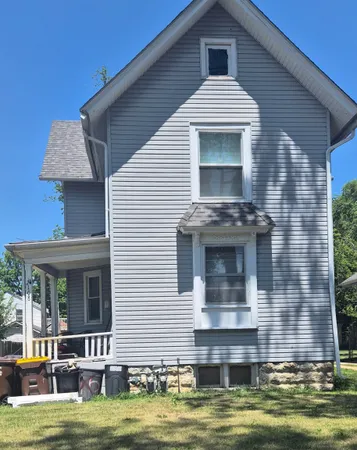 $129,000 | 2108 16th Avenue, Rockford, IL 61104
