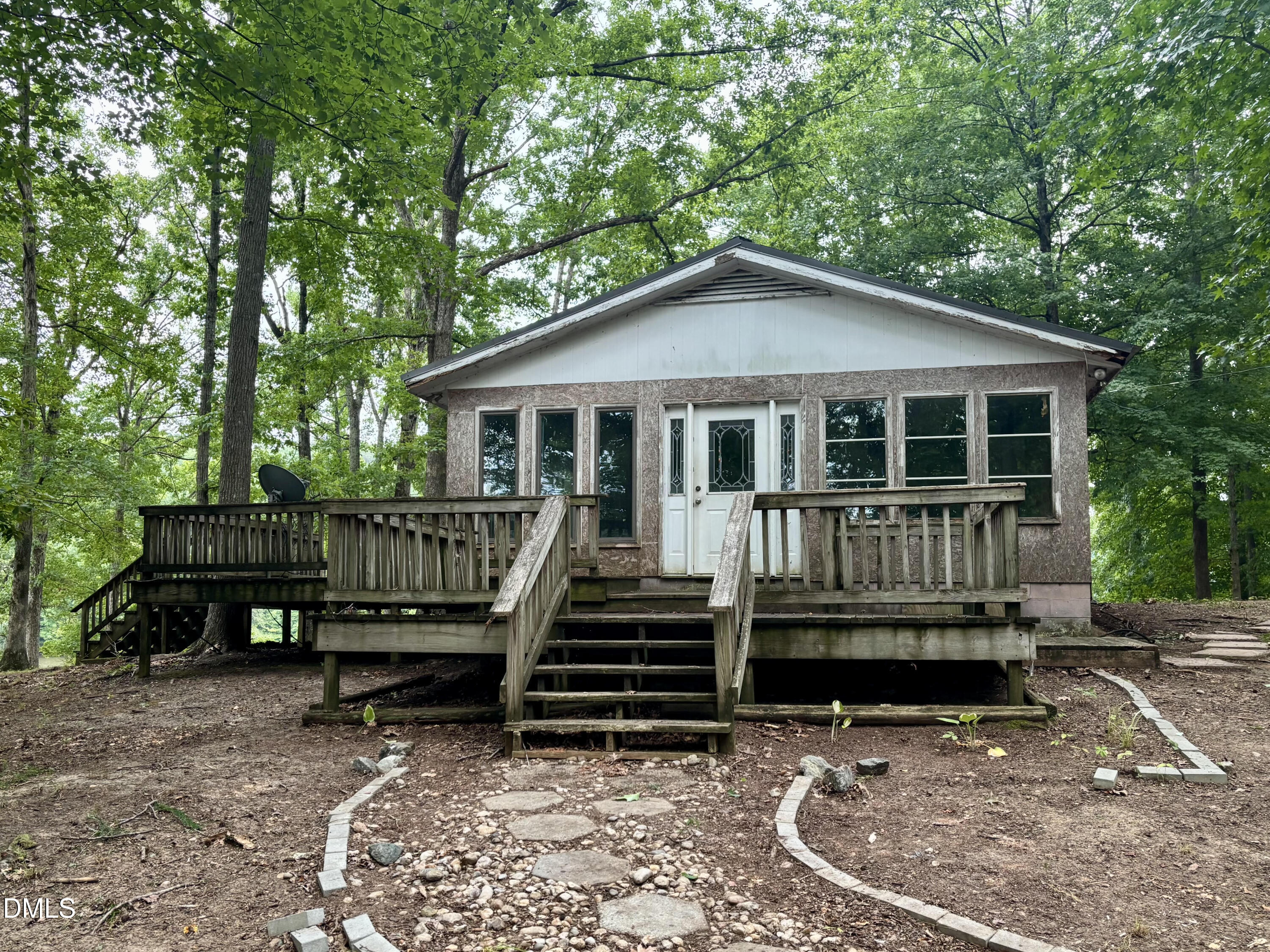 1154 Hyco Hills Road Semora, NC 27343 - Photo 2 of 19 Entrance