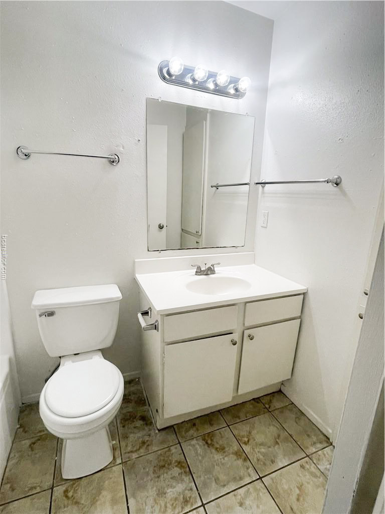 807 East 31st Street, Unit 1 Bryan, TX 77803 - Photo 6 of 7