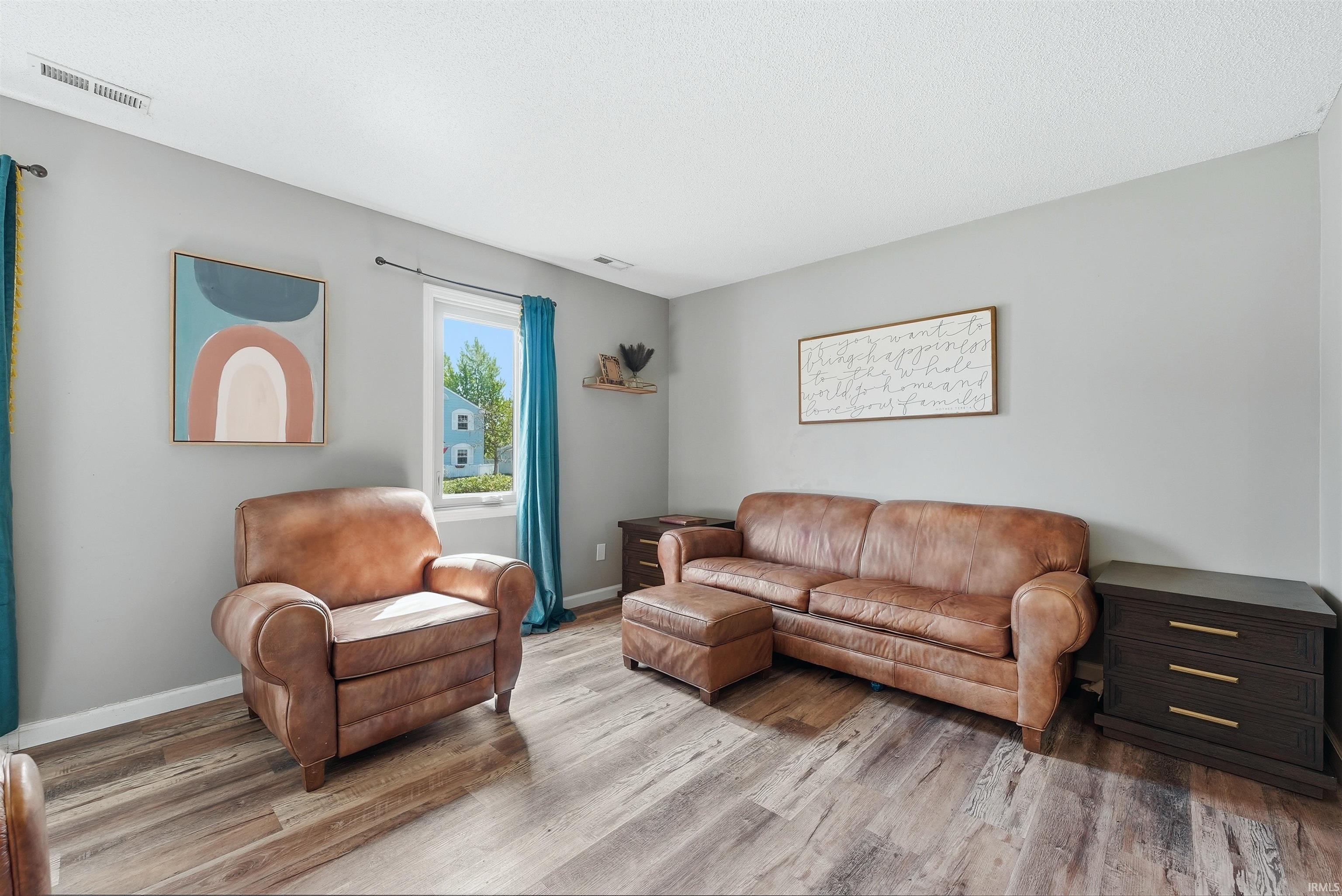 6515 Owl Tree Place Fort Wayne, IN 46825 - Photo 3 of 33