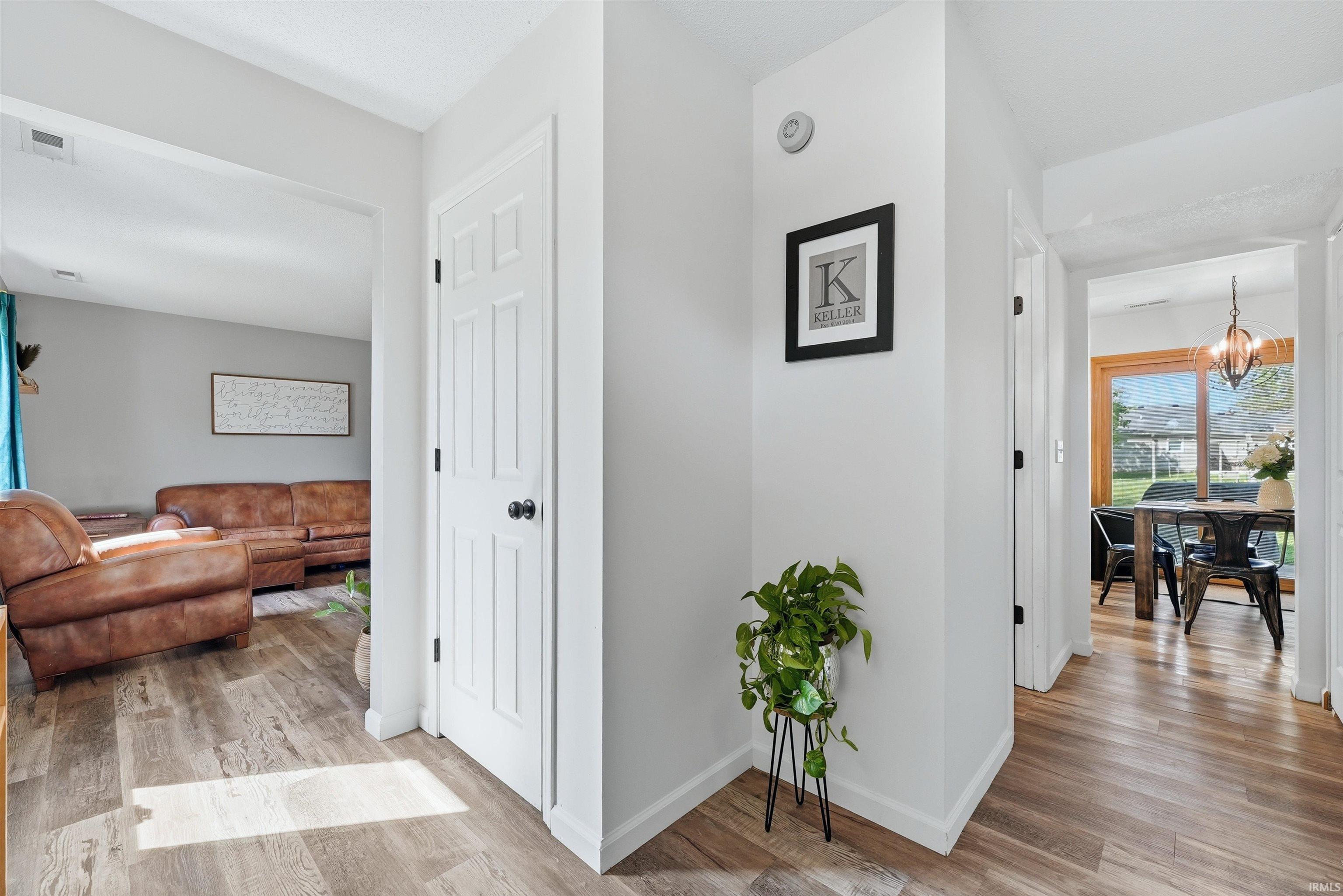 6515 Owl Tree Place Fort Wayne, IN 46825 - Photo 6 of 33