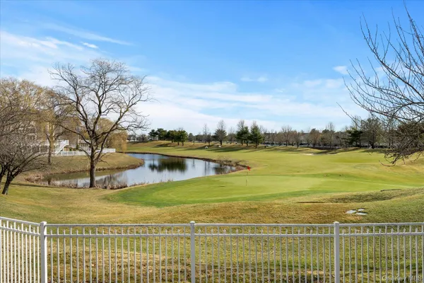 $1,195,000 | 77 Hamlet Drive, Mount Sinai, NY 11766