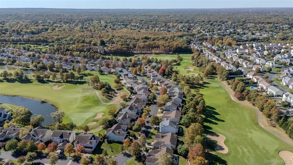 $1,195,000 | 77 Hamlet Drive, Mount Sinai, NY 11766